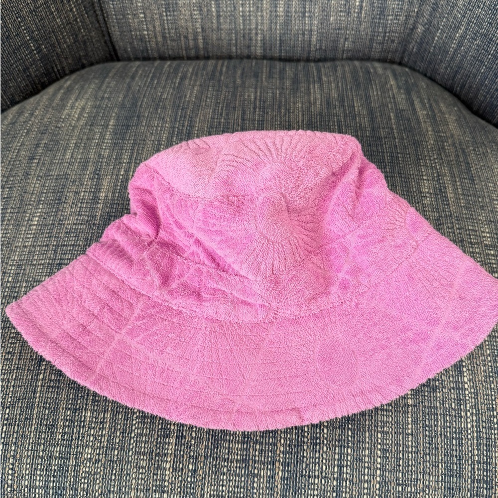 Textured Pink Bucket Hat - Picture 4 of 4